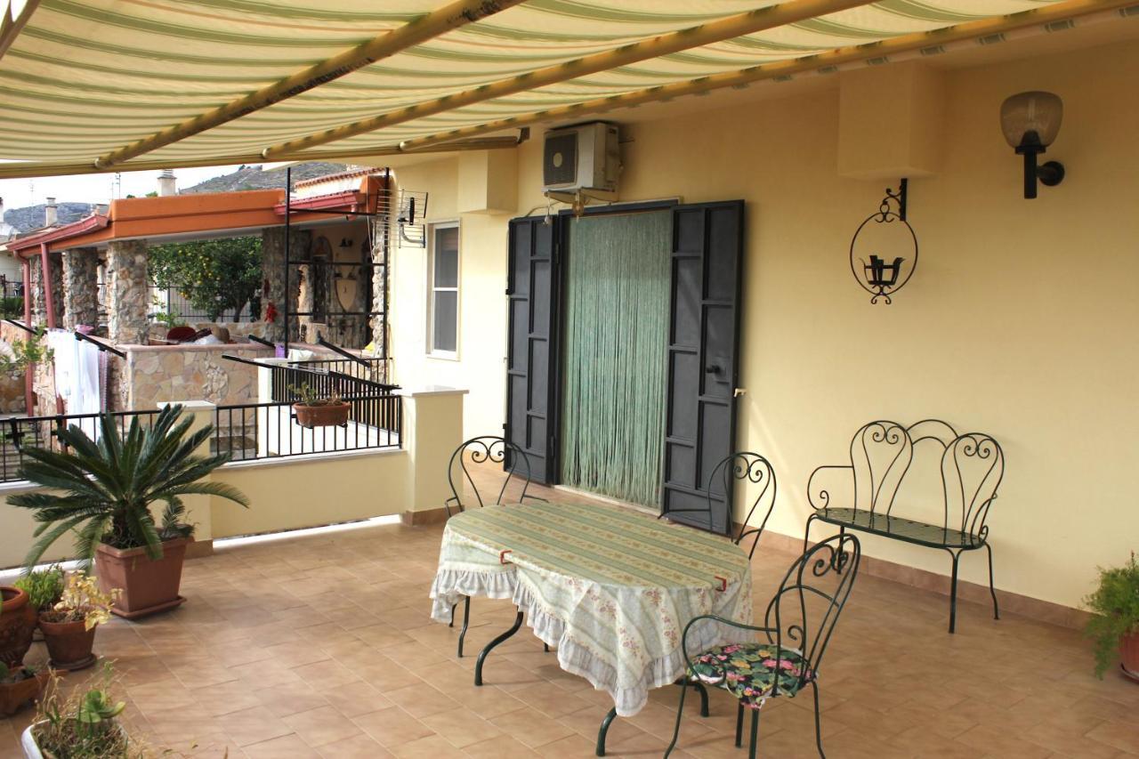 Home With Amazing View Monte SantʼAngelo Exteriör bild