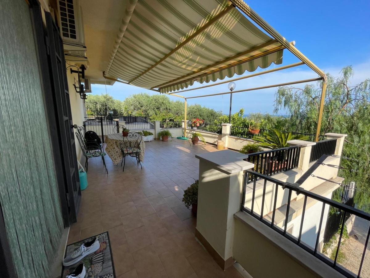 Home With Amazing View Monte SantʼAngelo Exteriör bild